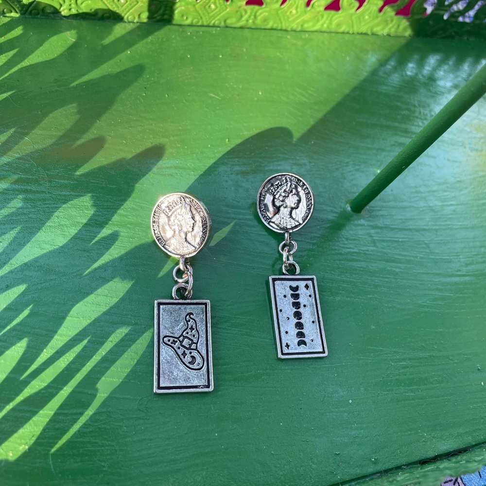 🕸️🪽 Silver Tarot Earrings 🪽🕸️